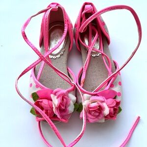 Joyfolie size 11 Kaila in pink neon Dot Floral Pink Lace-Up Girls Shoes